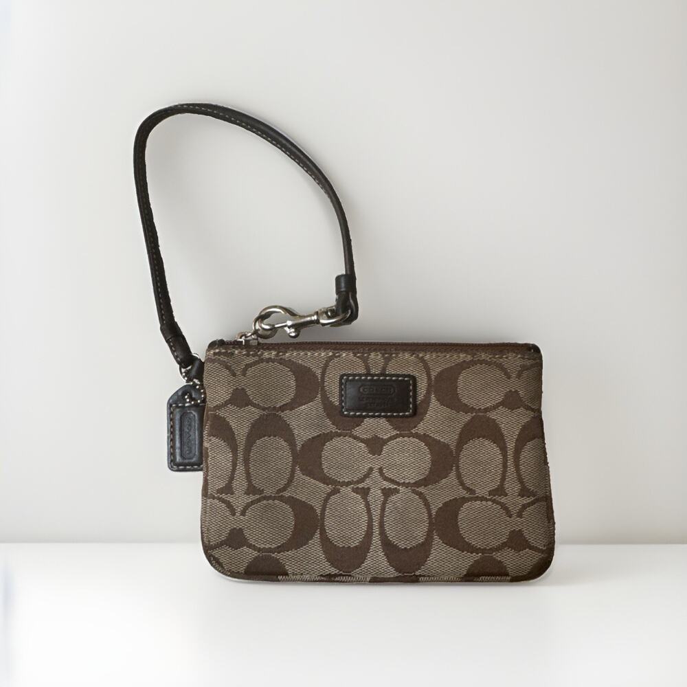 Coach Signature Wristlet Brown And Tan With‎ Hang Tag